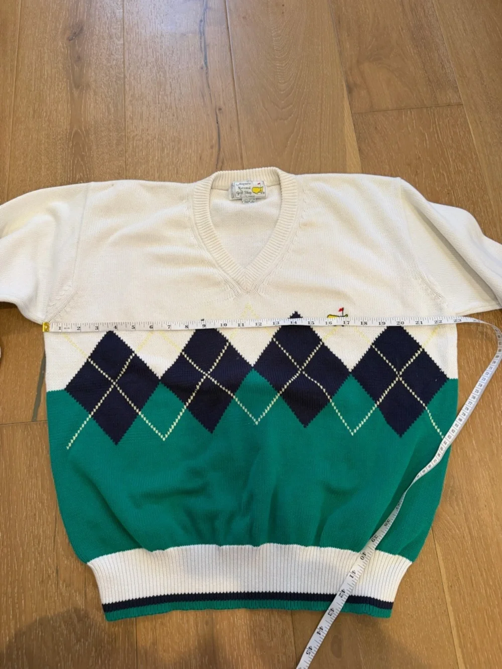 Masters Vintage V Neck Sweater - size Large - Picture 8 of 9